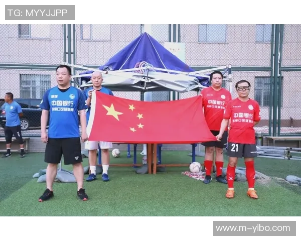 激烈对抗与团队合作的足球比赛精彩瞬间回顾